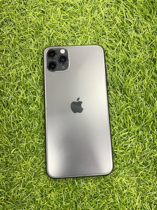 iphone 11 pro max 2