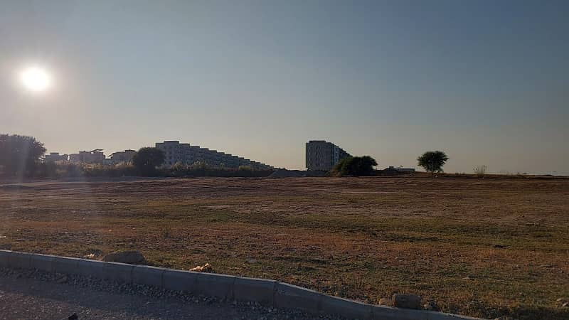 Prime 8 Marla Plot at Investor Price Direct Access to 250-Feet Central Boulevard, Bahria Town Rawalpindi 7