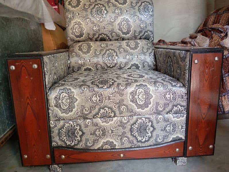 Sofa set for sale 3