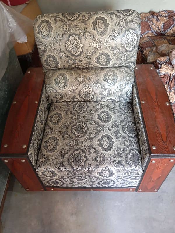 Sofa set for sale 4