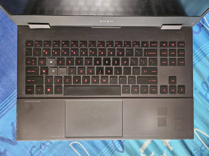 HP Omen 15 en0013dx (Ryzen 7, GTX 1660Ti 6GB) 4