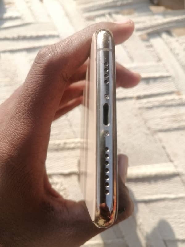 iphone 11 pro Max 256gb jv just frount camera not working 2