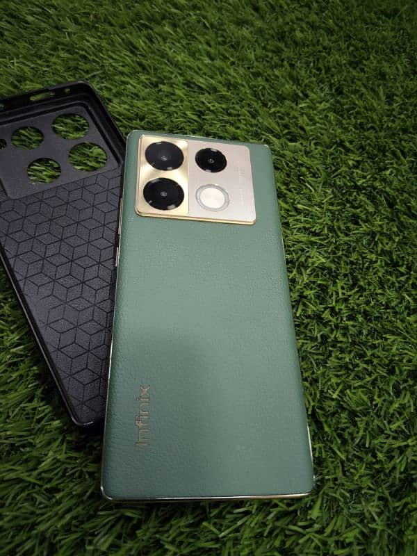 infinix not 40 pro 0