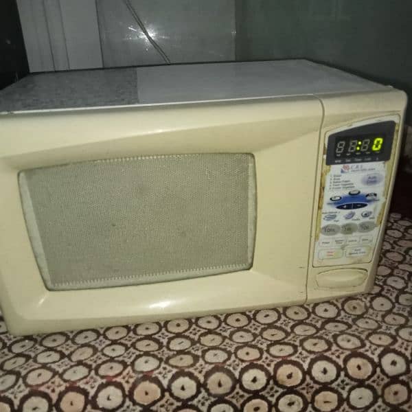 DAWLANCE MICROWAVE OVEN 0