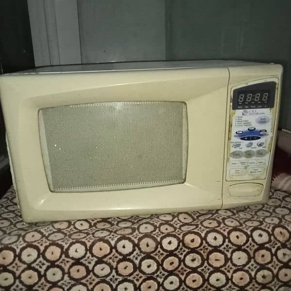 DAWLANCE MICROWAVE OVEN 1