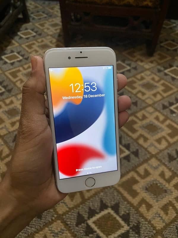 Iphone 7   White color 128 Gb  Pta approved 1