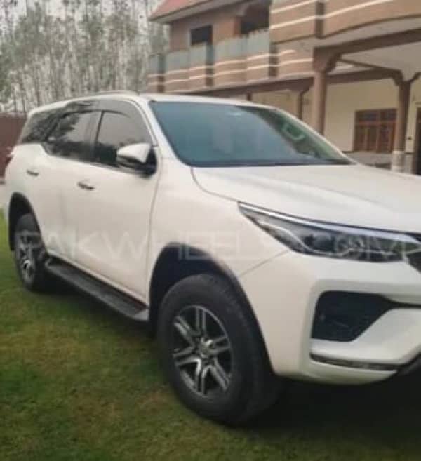 Toyota Fortuner 2021 3