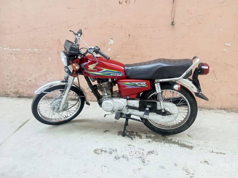 Honda 125 Model 2017 Lahore Number 1