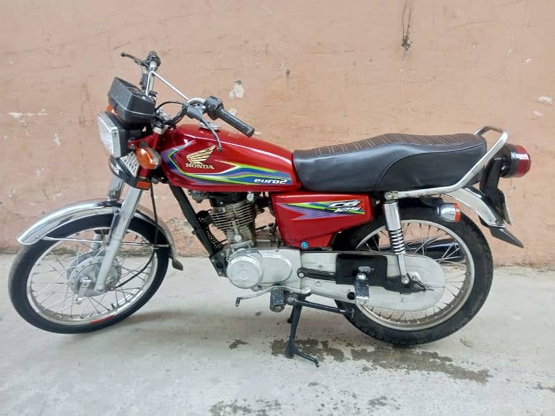 Honda 125 Model 2017 Lahore Number 6