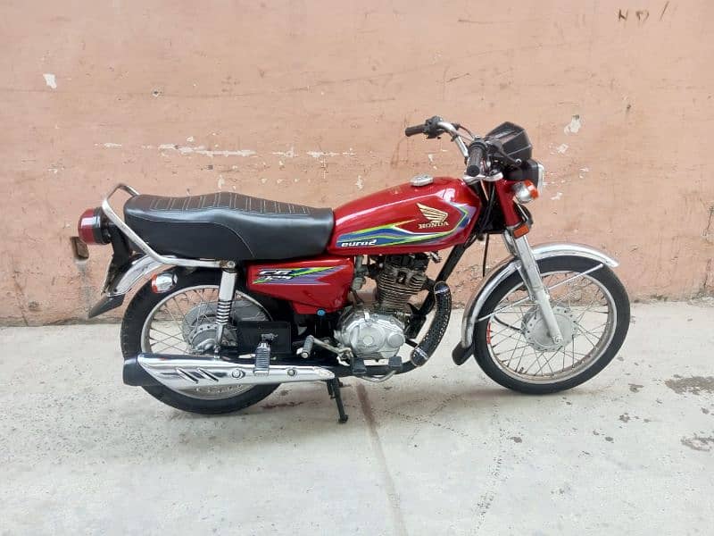 Honda 125 Model 2017 Lahore Number 7