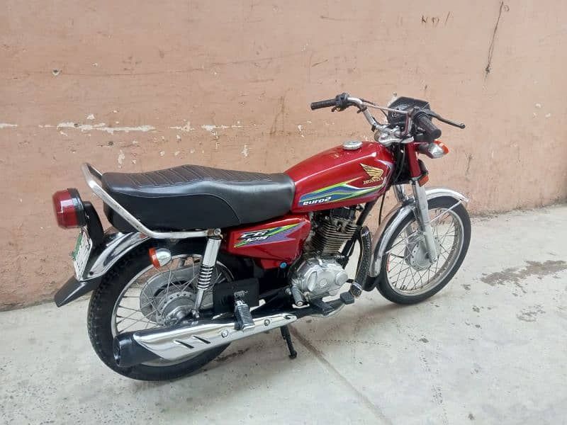 Honda 125 Model 2017 Lahore Number 8