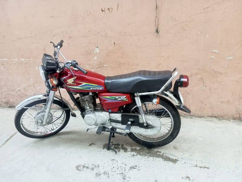 Honda 125 Model 2017 Lahore Number 9