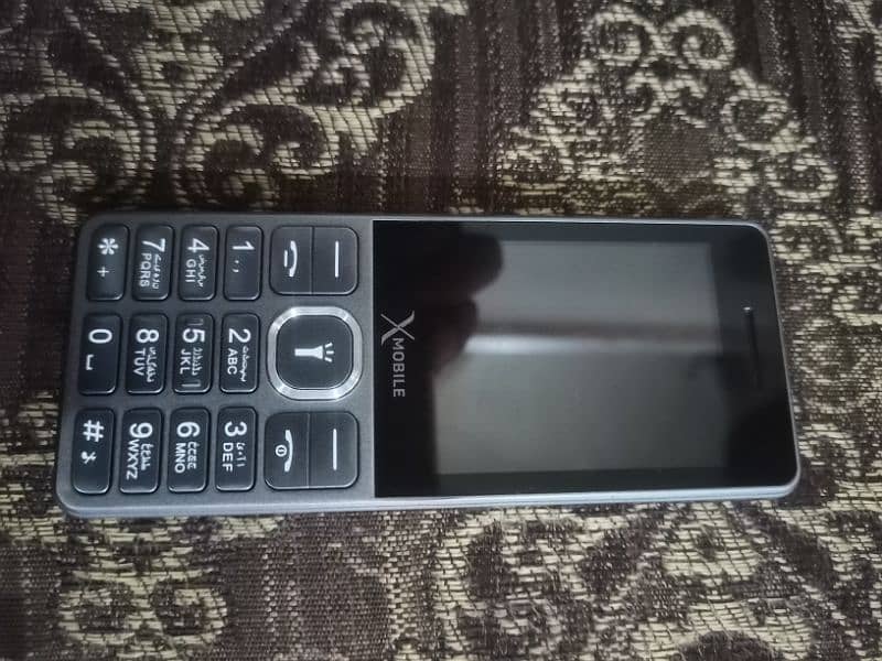 X mobile 10/10 condition with 10 month warranty 1