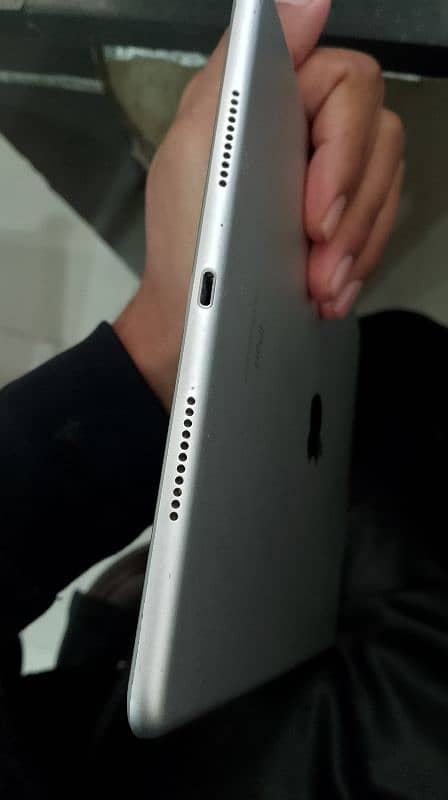 ipad Air 3 (3rd Generation) 64GB 3