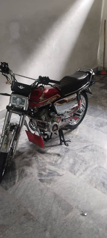 Honda 125 salf start 1