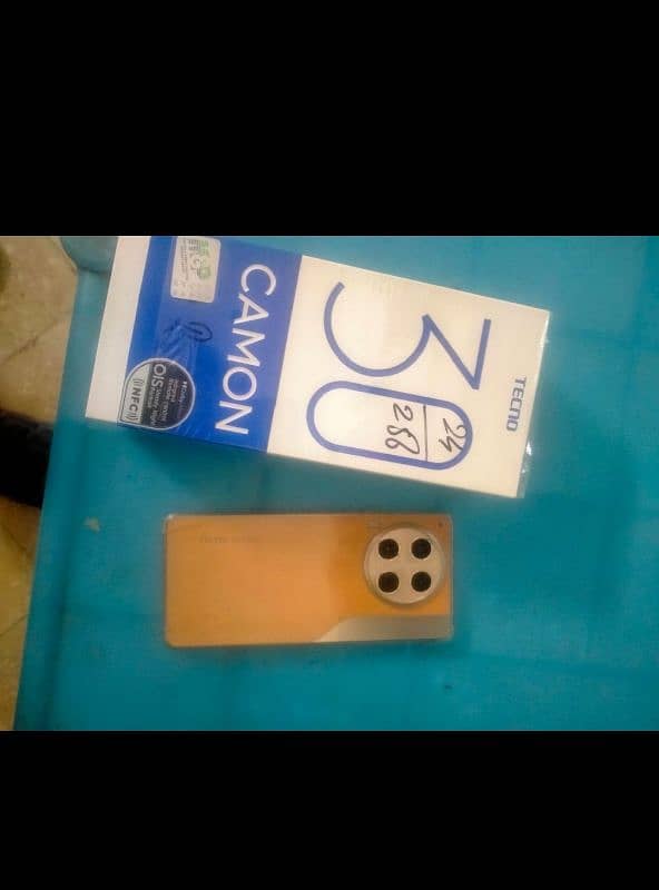 Tecno camon 30 0