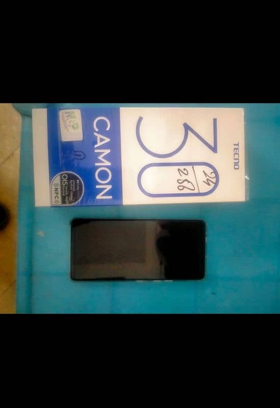 Tecno camon 30 2