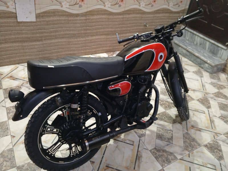 vip honda125 modified to cafy racer 2