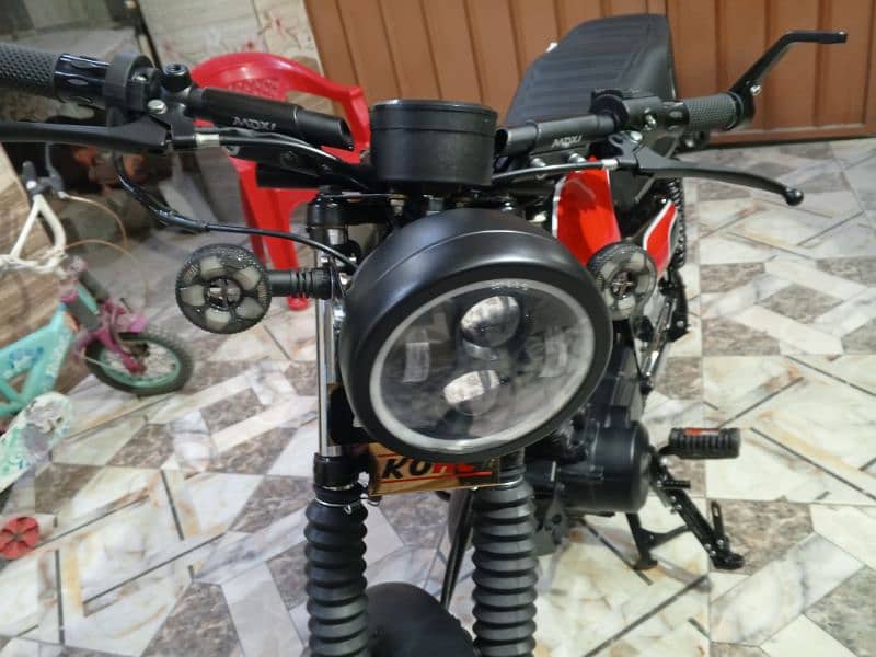 vip honda125 modified to cafy racer 6