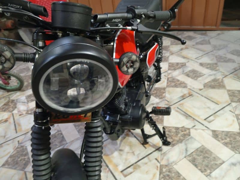 vip honda125 modified to cafy racer 7