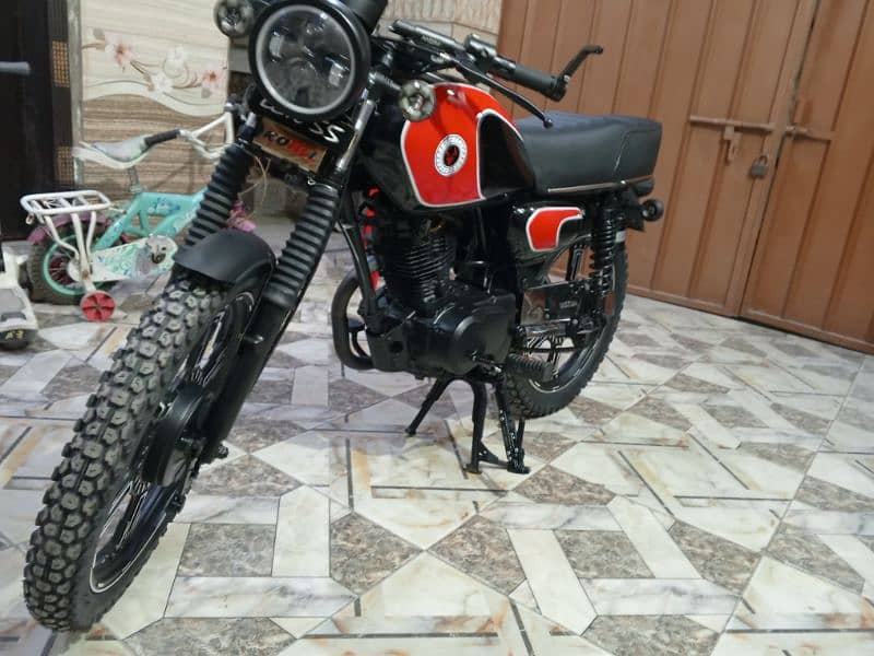 vip honda125 modified to cafy racer 8