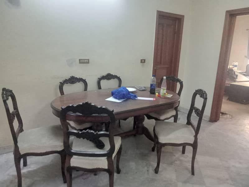 Full furnished 2 bed room 1 kaanal upper portion in cavalry ground for rent 1