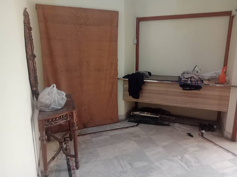 Full furnished 2 bed room 1 kaanal upper portion in cavalry ground for rent 4