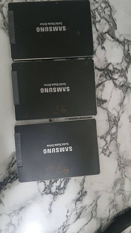 Samsung 800gb ssds available 0