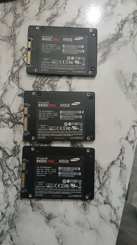 Samsung 800gb ssds available 1