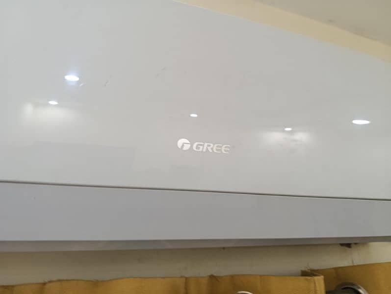 GREE AC ALMOST NEW FOR SALE 2