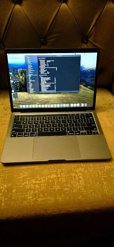 macbook pro M2  38 cycle 1