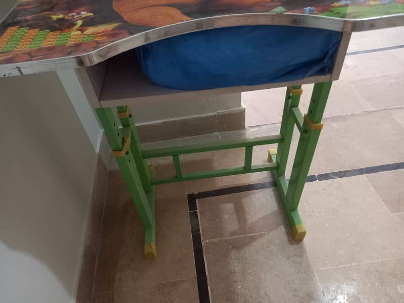 kids study table 2