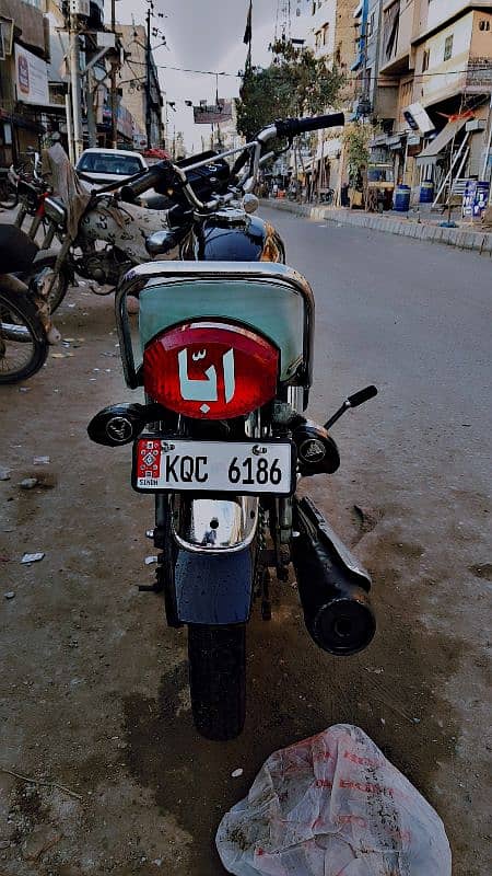 Assalamualaikum selling honda 125 Karachi 2023/6 month 6