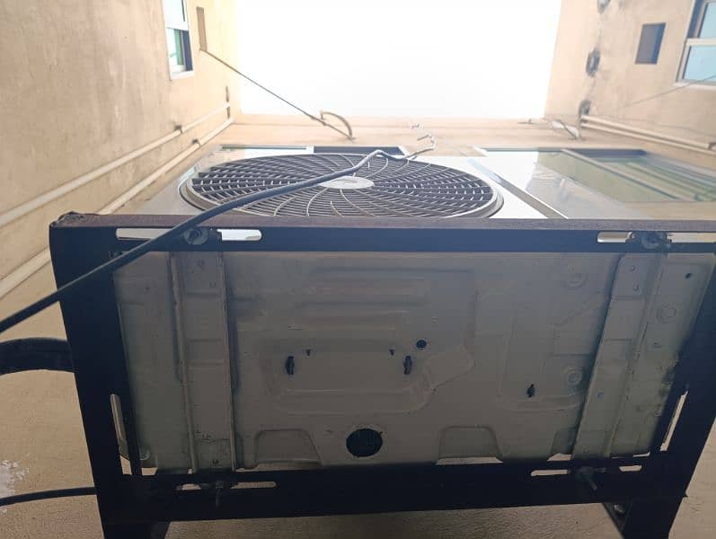 GREE AC FOR SALE NEW ALMOST 6