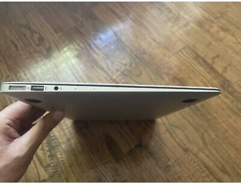 2015 Apple 13.3" MacBook Air laptop Whatsapp 03477803899 6