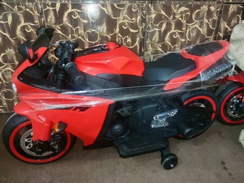 R one motorcycle brand new 2