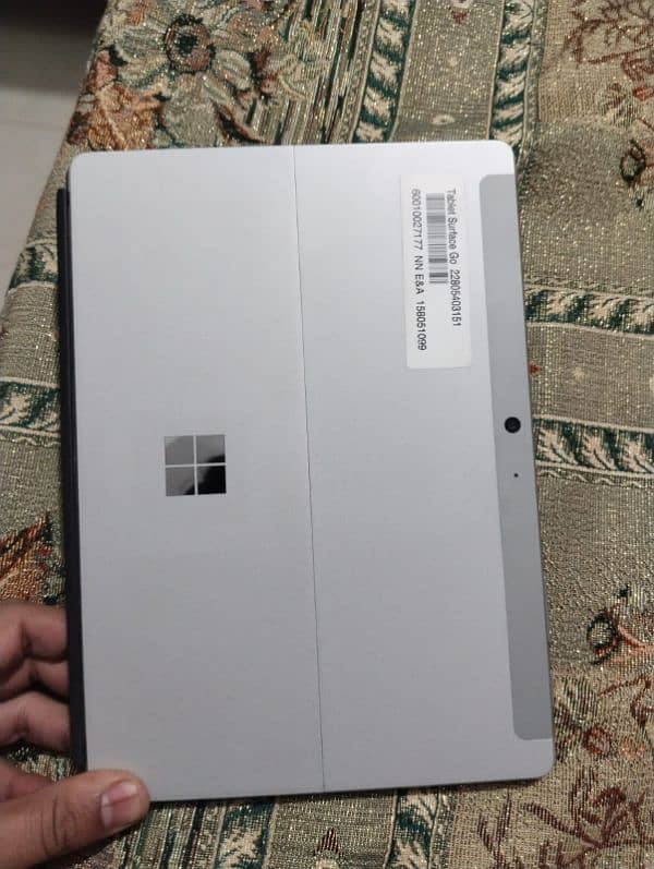 Microsoft Surface Go 2 3