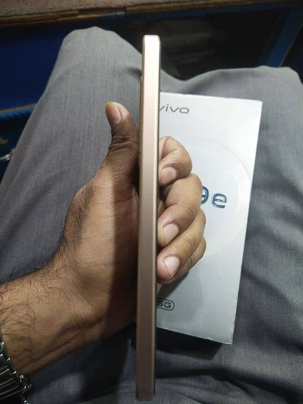 Vivo V29e 5g 3