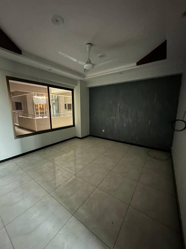 3 Bed Apartment (2150 sqft) For Sale In Top City-1 12