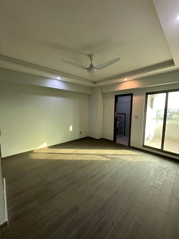 3 Bed Apartment (2150 sqft) For Sale In Top City-1 20