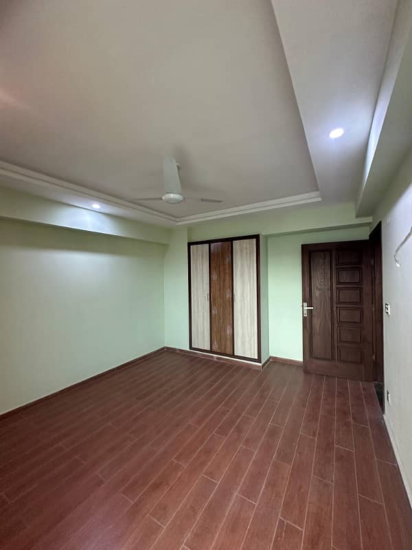 3 Bed Apartment (2150 sqft) For Sale In Top City-1 26