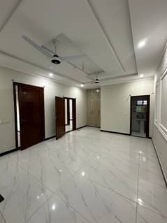 10 Marla Top Location House For Rent In Top City Block A