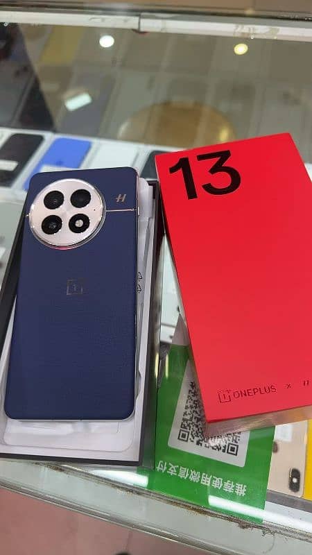 OnePlus 13 0