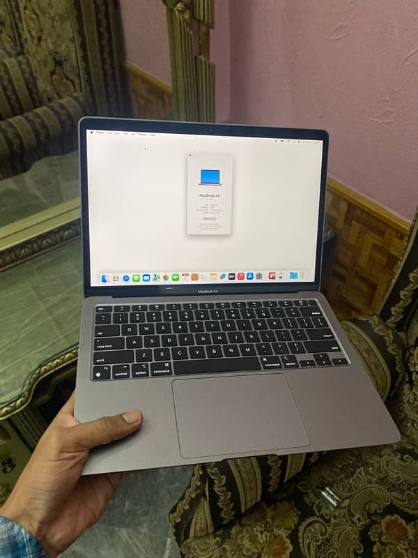 Macbook Air M1 2020 8/256 13 inch 2