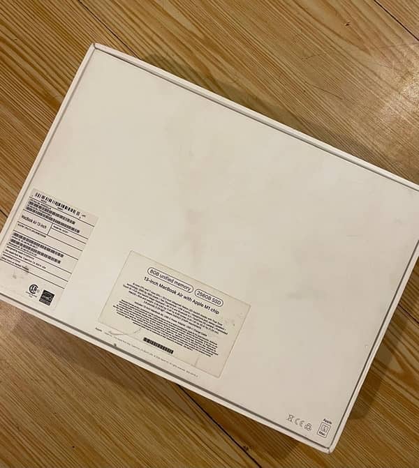 Macbook air m1 8/256gb complete box 2