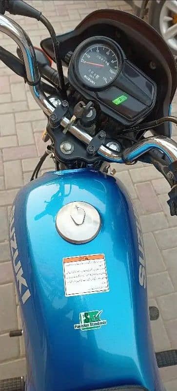 suzuki GD 110s good condition first owner karachi number 5