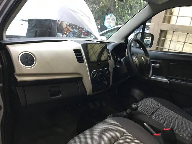 Suzuki Wagon R VXL 2019 (O317/691/4441) 8