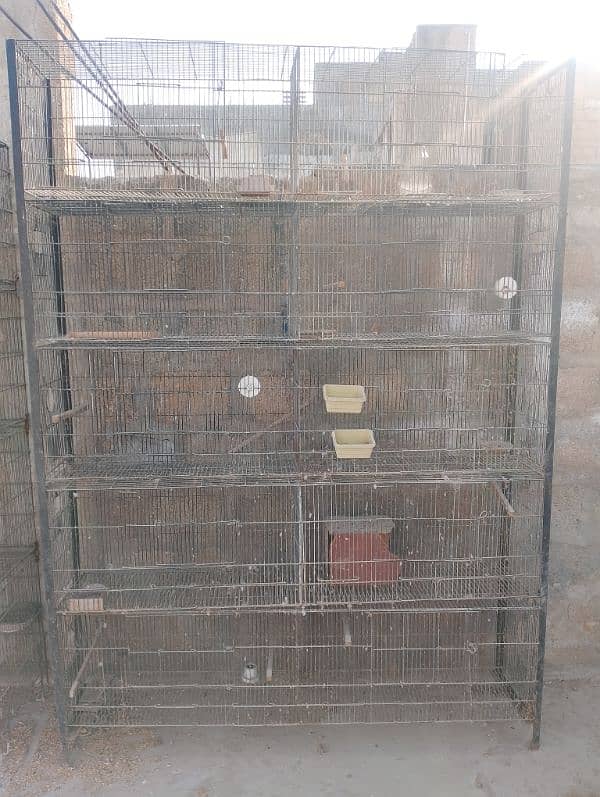 lovebirds and cocktail breeding cages very good condition 2