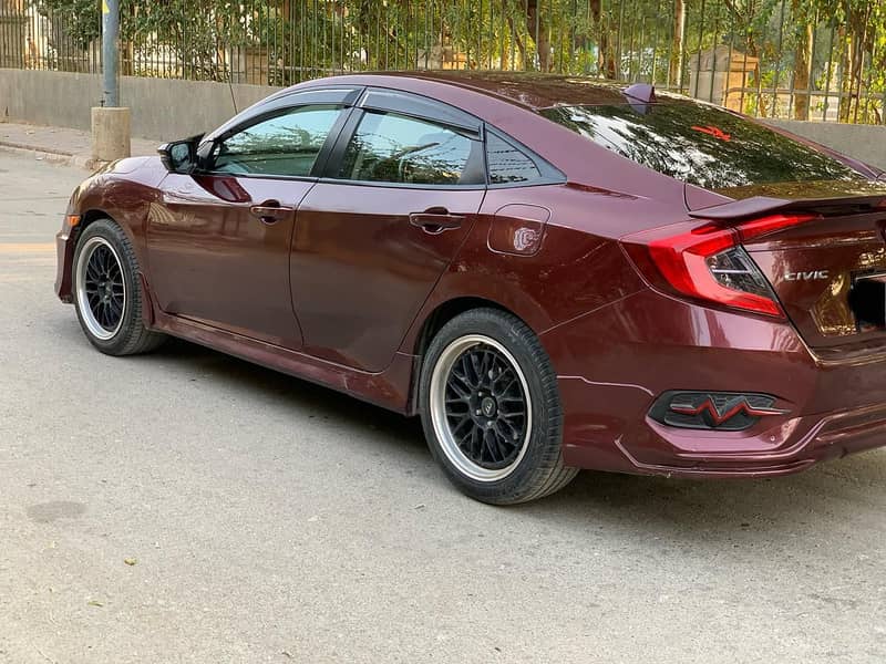 Honda Civic 2018 UG 13