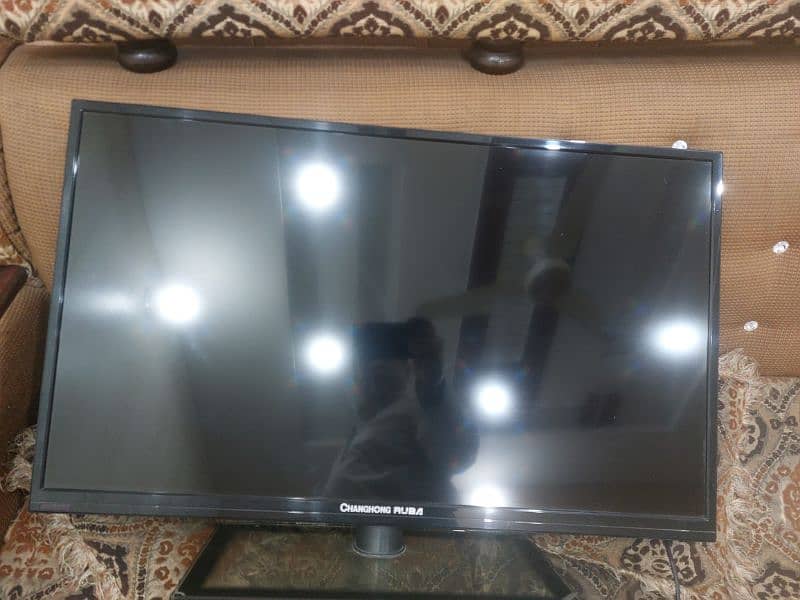 changhon ruba 32 inch original led tv Android very good condition 6